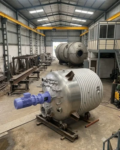 Stainless steel reactor vessel manufactured by SV Industries in Ahmedabad